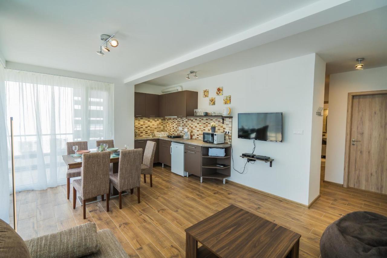 Gemini Apartments Siofok I., Iii. Экстерьер фото