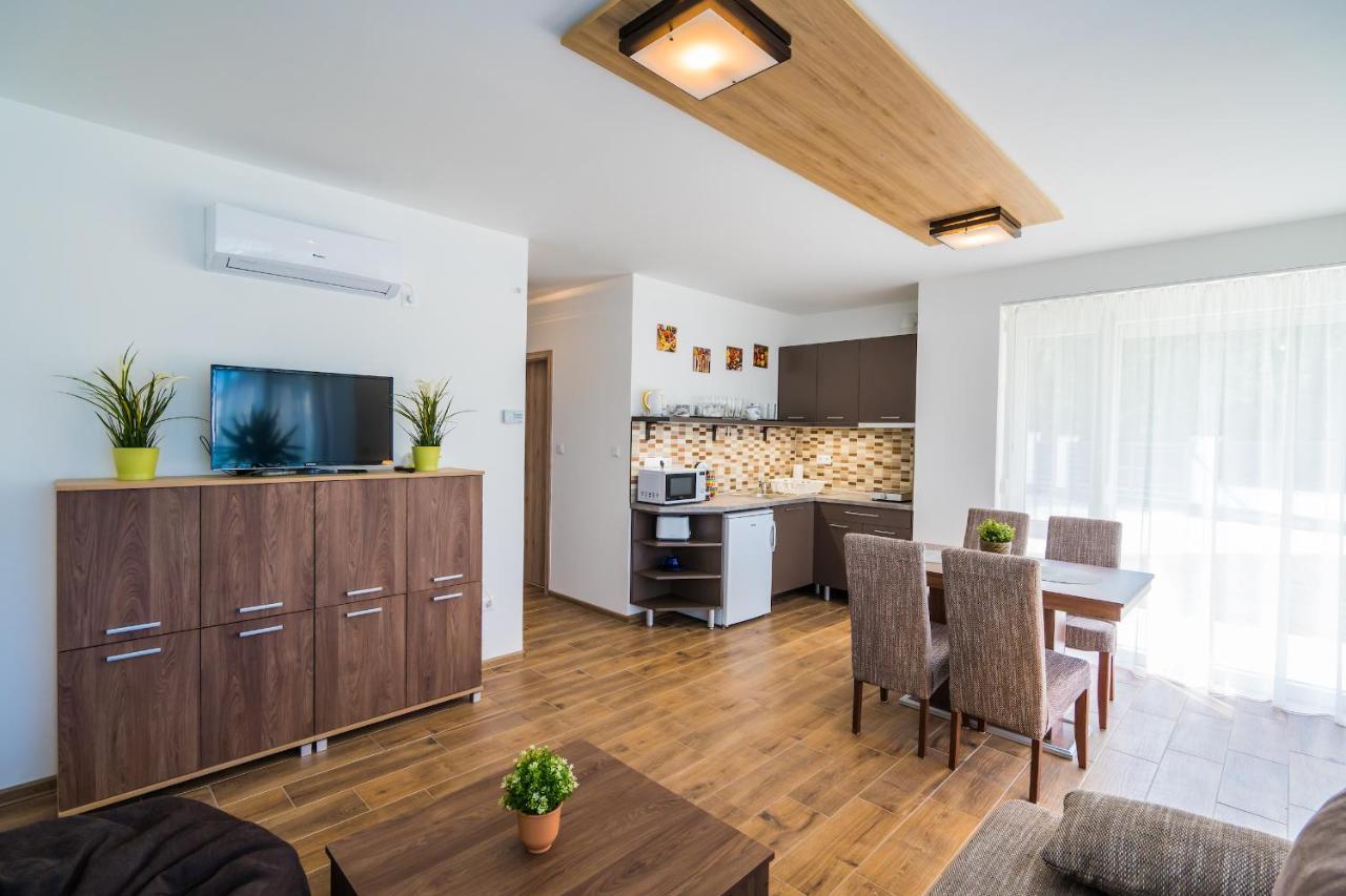 Gemini Apartments Siofok I., Iii. Экстерьер фото